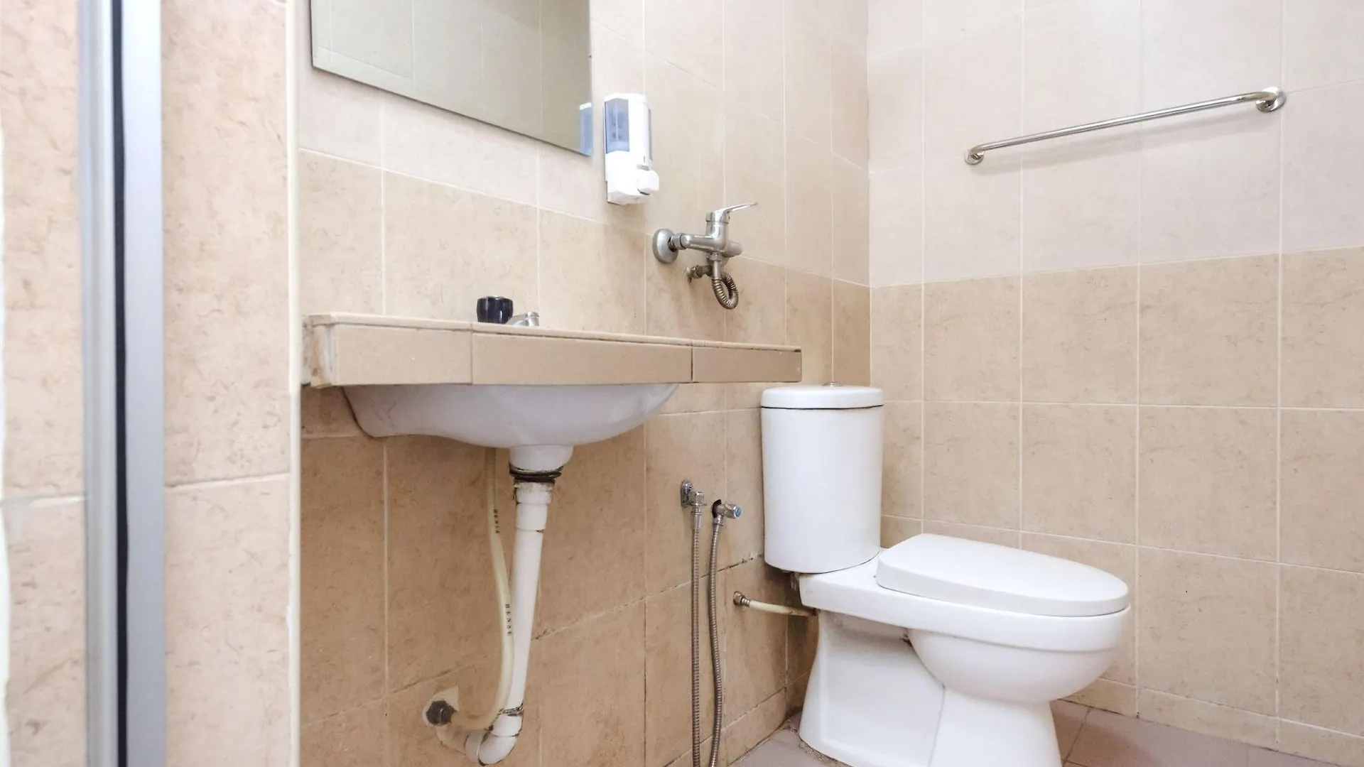 Super Oyo 494 Eg Hotel Johor Bahru 2*,  Malaisie