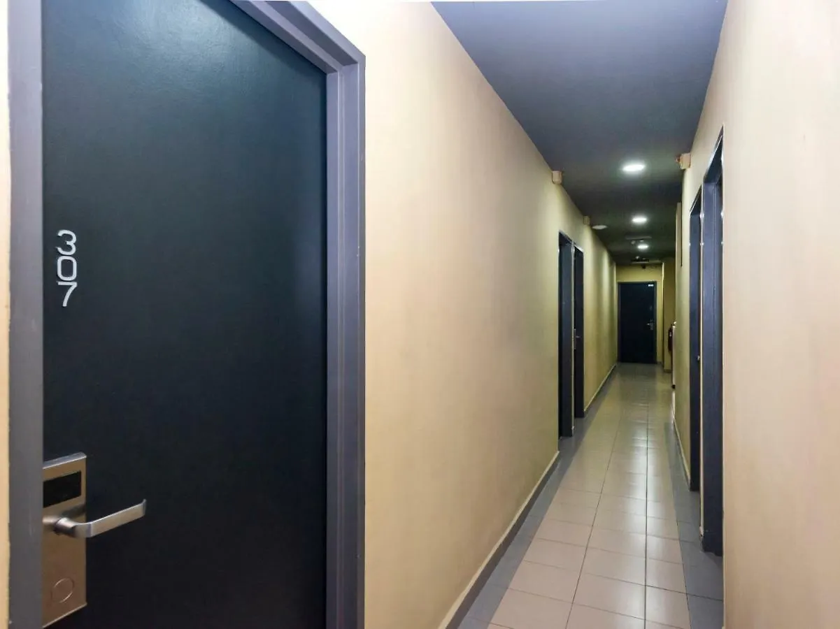 Super Oyo 494 Eg Hotel Johor Bahru 2*,