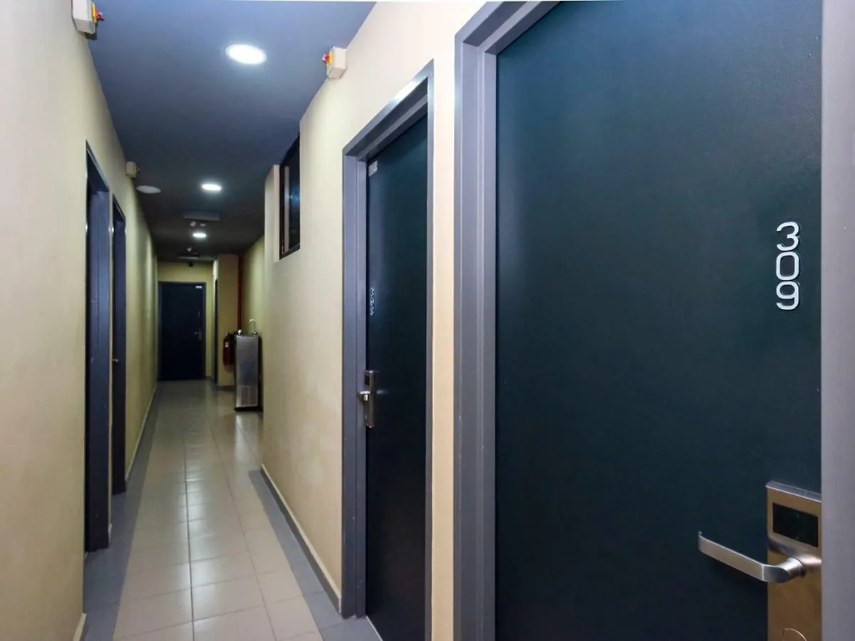 Super Oyo 494 Eg Hotel Johor Bahru